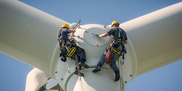 Wind Turbine Failures Raise Concerns For Insurers: Who Bears The Cost? 