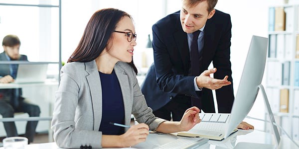 Rethinking Long Service Awards in the Modern UK Workplace